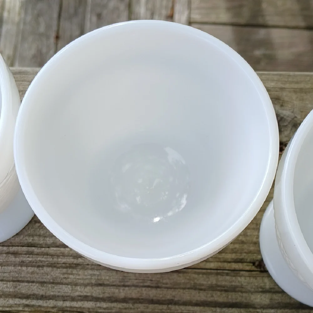 4 Anchor Hocking Milk Glass Sherbert Dessert Ice Cream Cups